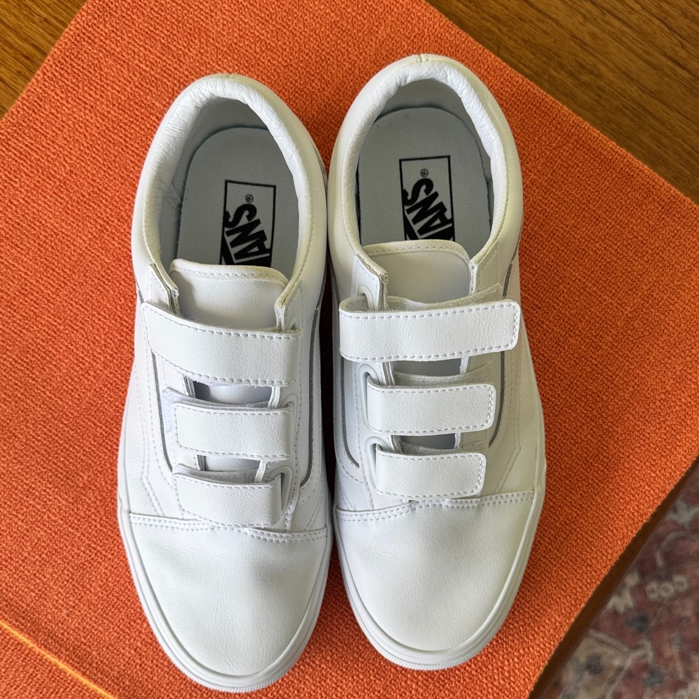 Vans Women’s Size 10 White Leather Velcro Sneakers Skate Classic - Picture 3 of 9